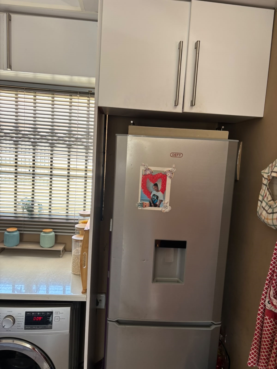 2 Bedroom Property for Sale in Sharon Park Gauteng