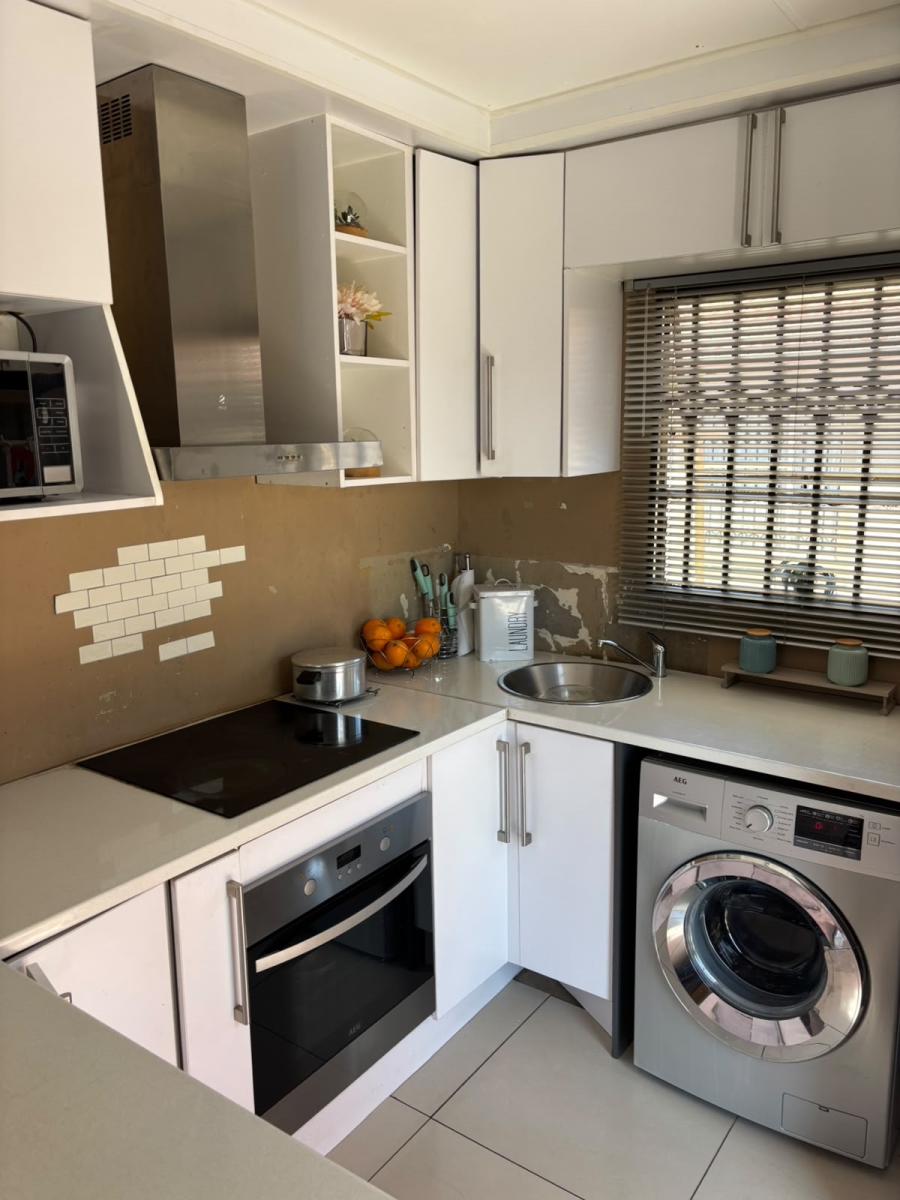 2 Bedroom Property for Sale in Sharon Park Gauteng