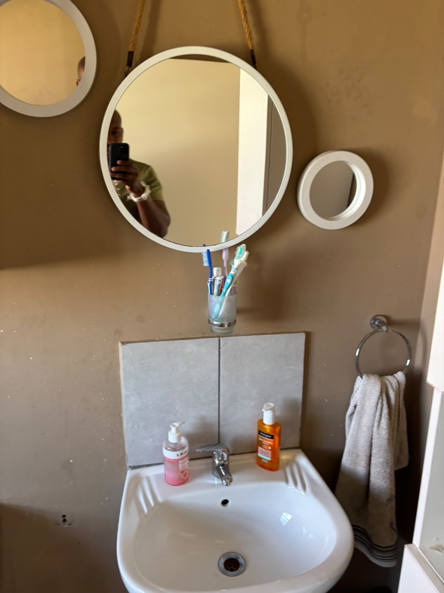 2 Bedroom Property for Sale in Sharon Park Gauteng