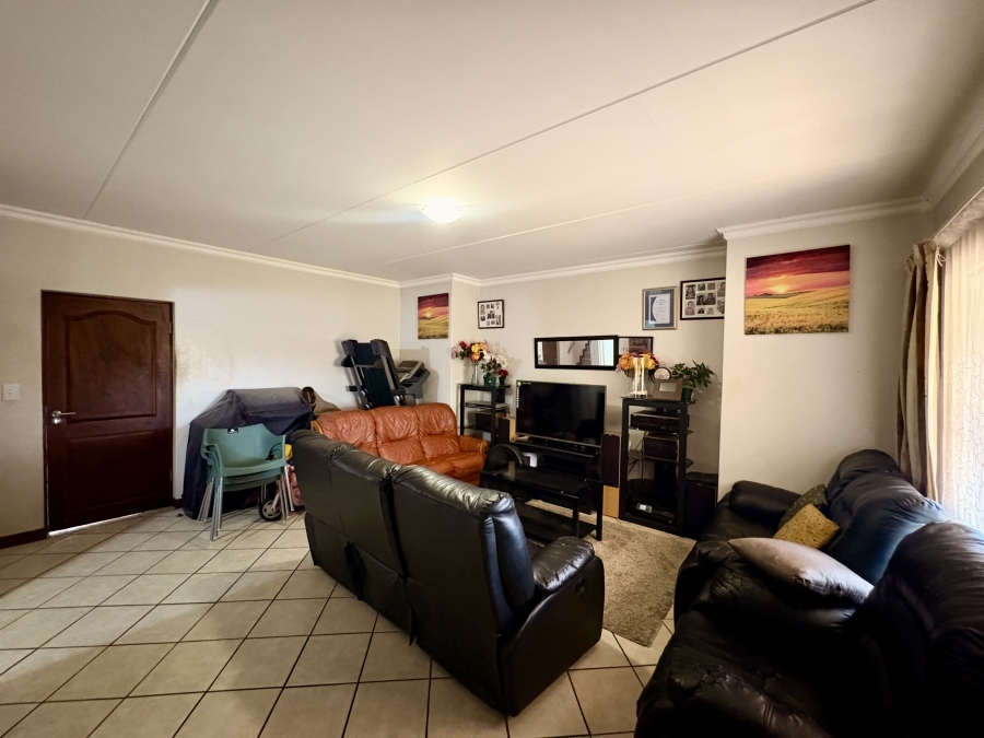 3 Bedroom Property for Sale in Willow Park Manor Gauteng