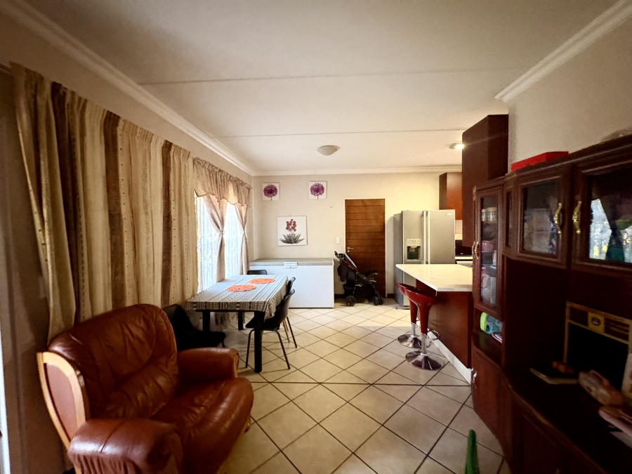 3 Bedroom Property for Sale in Willow Park Manor Gauteng