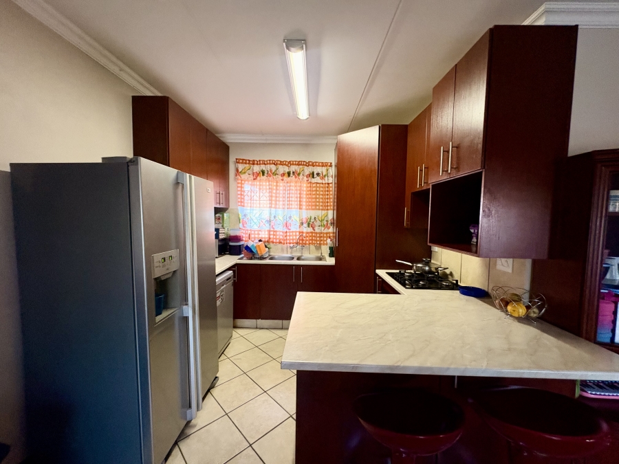 3 Bedroom Property for Sale in Willow Park Manor Gauteng
