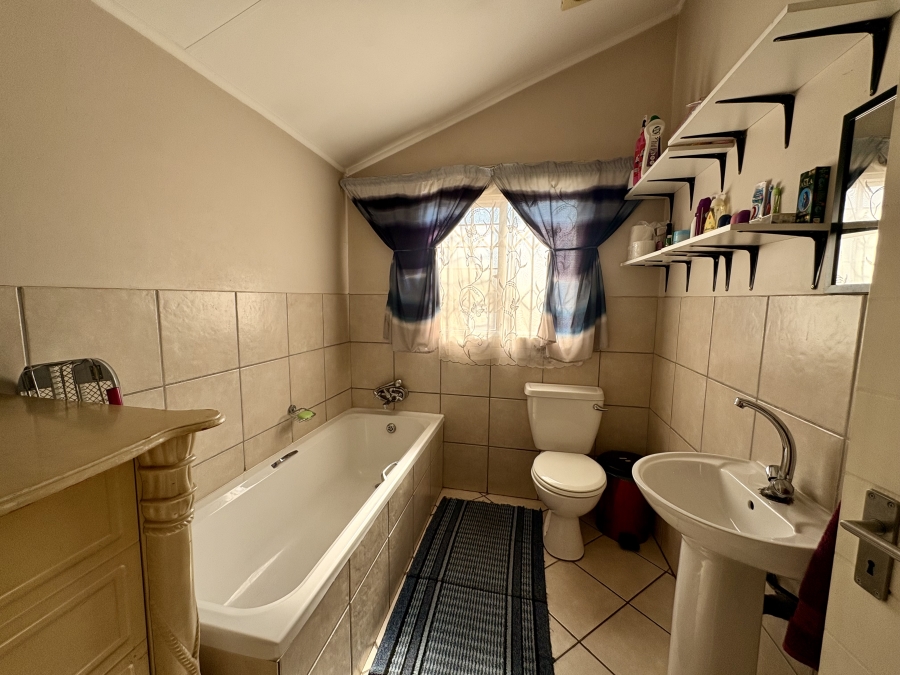 3 Bedroom Property for Sale in Willow Park Manor Gauteng