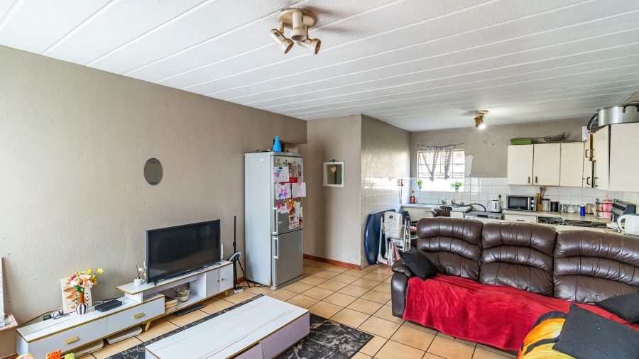 2 Bedroom Property for Sale in Vorna Valley Gauteng