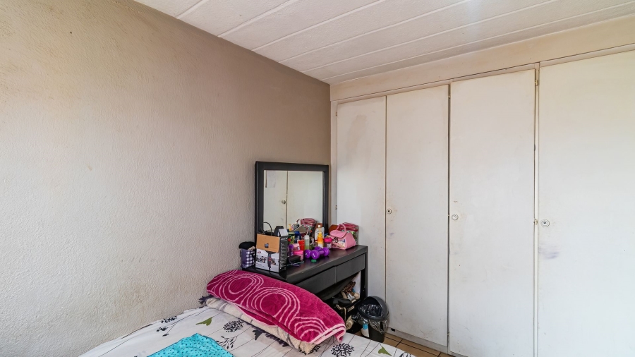 2 Bedroom Property for Sale in Vorna Valley Gauteng