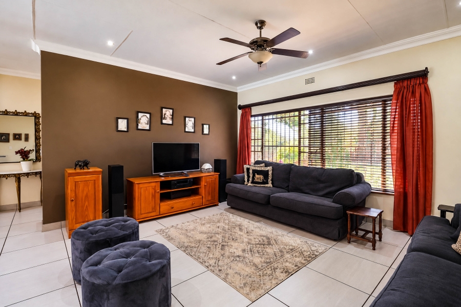 4 Bedroom Property for Sale in Wierda Park Gauteng