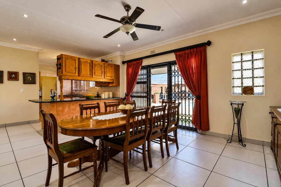 4 Bedroom Property for Sale in Wierda Park Gauteng