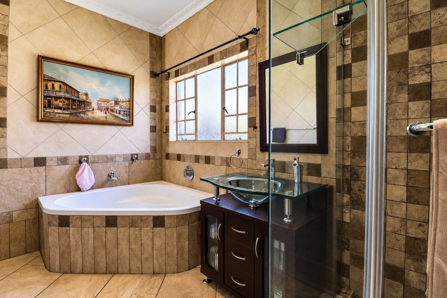 4 Bedroom Property for Sale in Wierda Park Gauteng