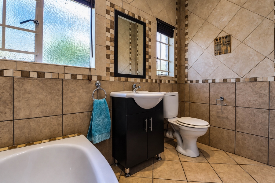 4 Bedroom Property for Sale in Wierda Park Gauteng