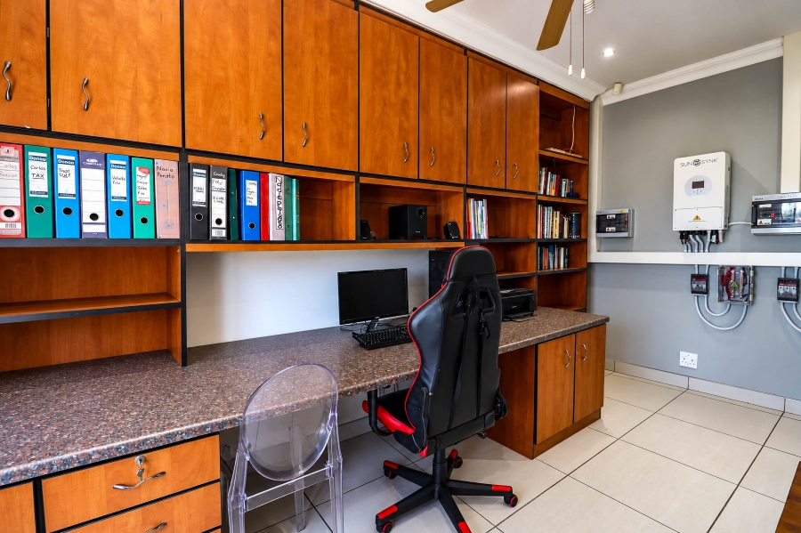 4 Bedroom Property for Sale in Wierda Park Gauteng
