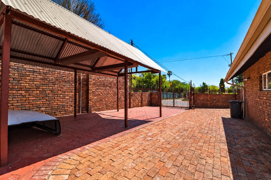 4 Bedroom Property for Sale in Wierda Park Gauteng