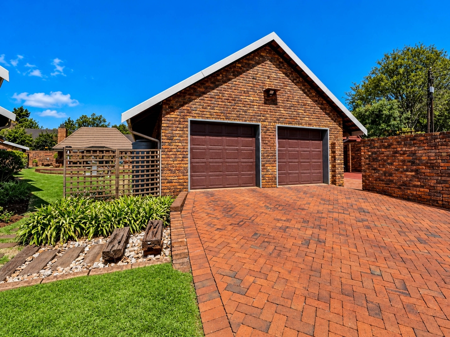 4 Bedroom Property for Sale in Wierda Park Gauteng