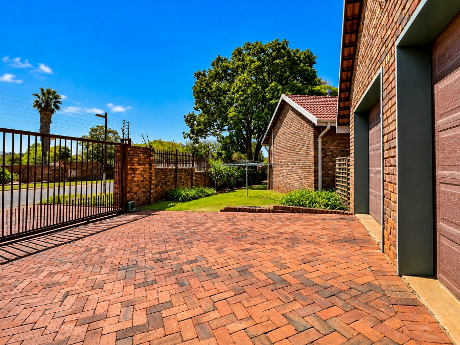 4 Bedroom Property for Sale in Wierda Park Gauteng