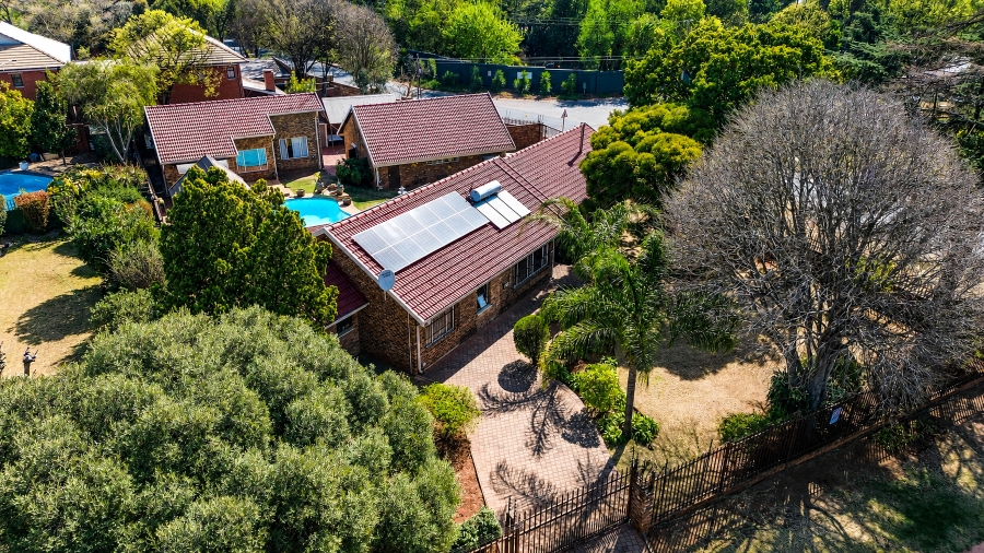 4 Bedroom Property for Sale in Wierda Park Gauteng