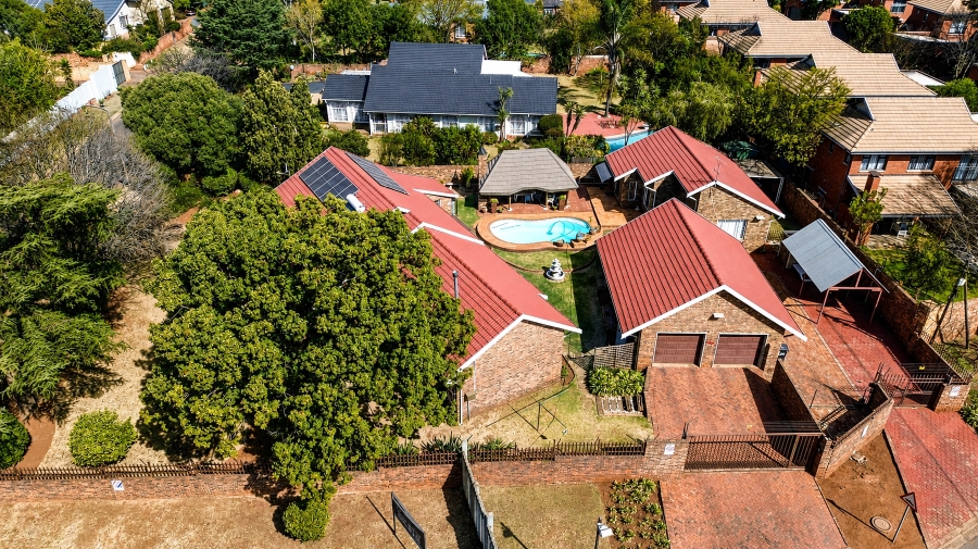 4 Bedroom Property for Sale in Wierda Park Gauteng
