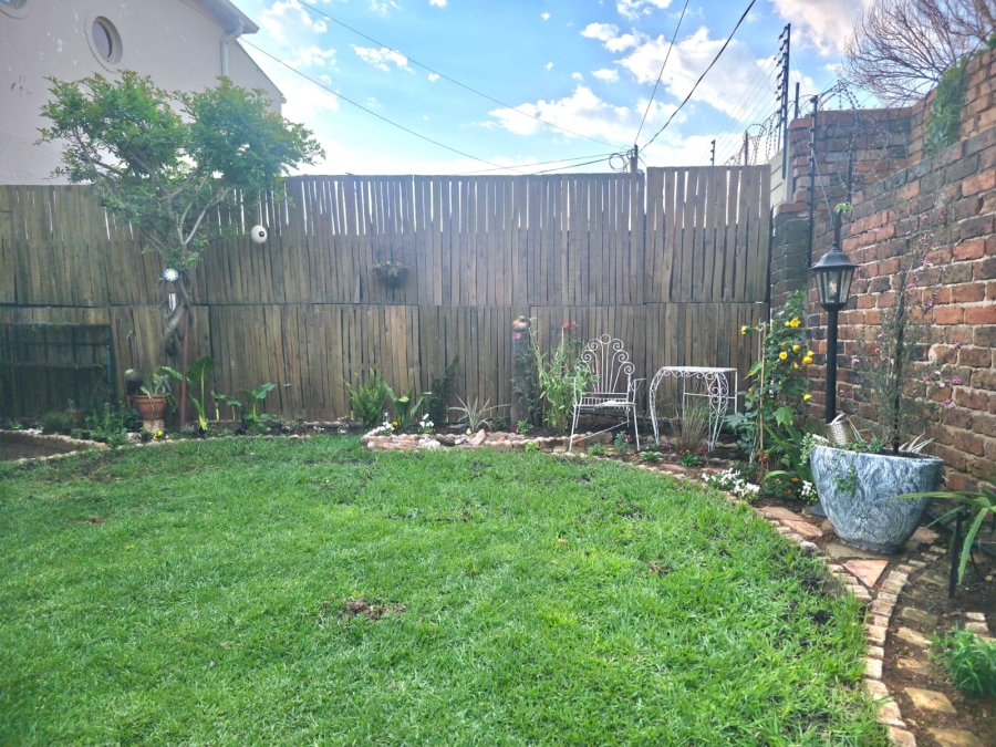 2 Bedroom Property for Sale in Benoni West Gauteng