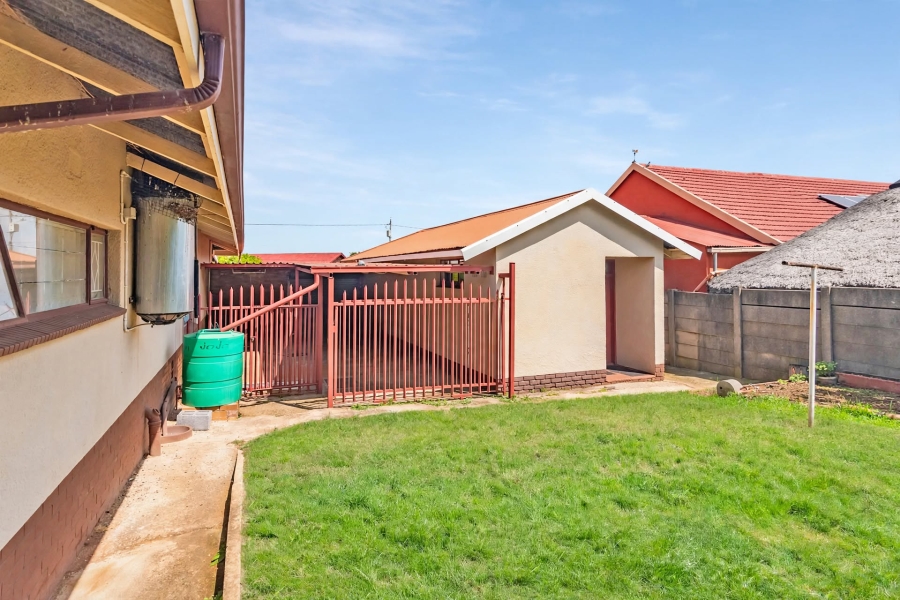 4 Bedroom Property for Sale in Horison Gauteng