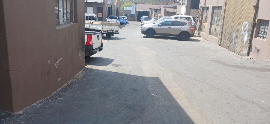 To Let Commercial Property for Rent in Booysens Reserve Gauteng