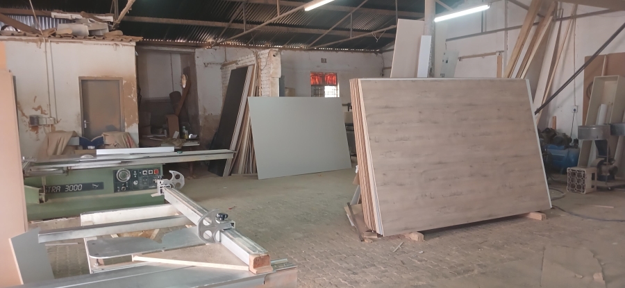 To Let Commercial Property for Rent in Booysens Reserve Gauteng