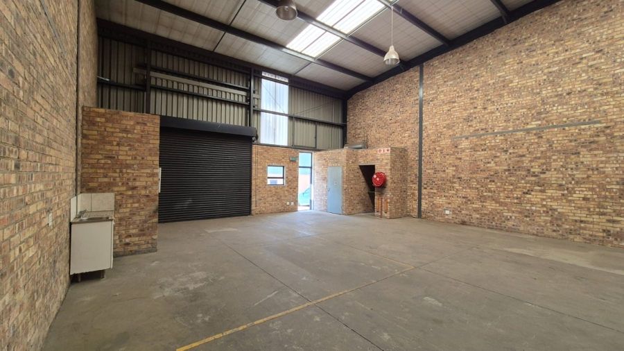 To Let Commercial Property for Rent in N4 Gateway Industrial Park Gauteng