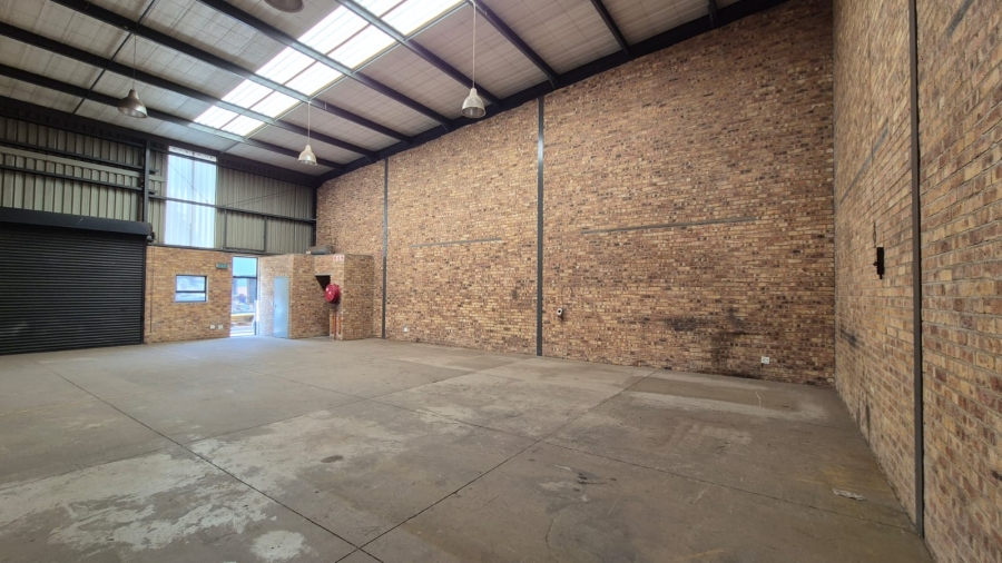 To Let Commercial Property for Rent in N4 Gateway Industrial Park Gauteng