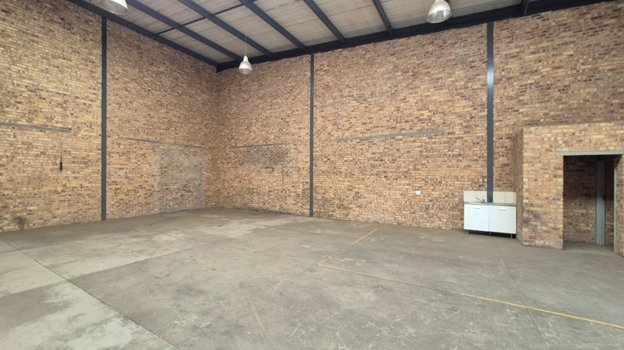 To Let Commercial Property for Rent in N4 Gateway Industrial Park Gauteng