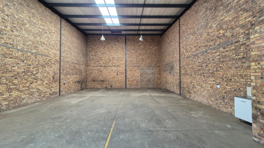 To Let Commercial Property for Rent in N4 Gateway Industrial Park Gauteng