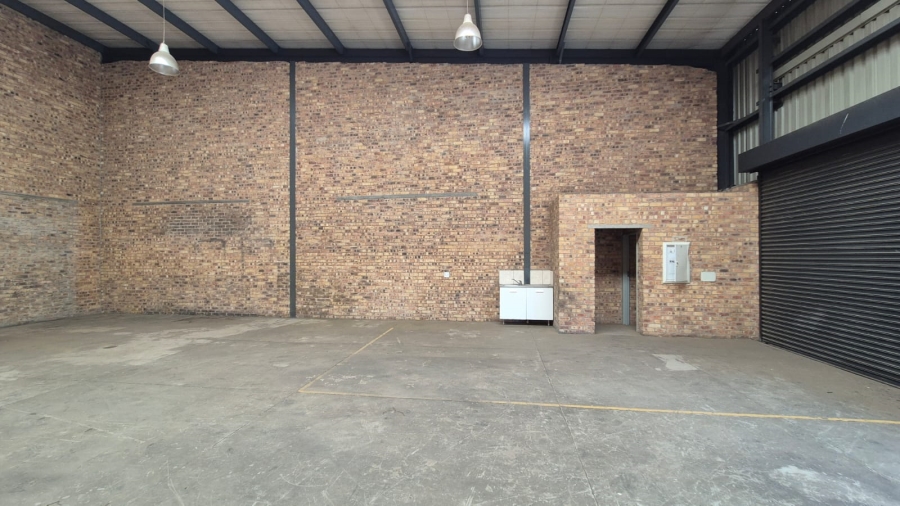 To Let Commercial Property for Rent in N4 Gateway Industrial Park Gauteng