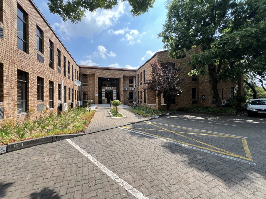 To Let Commercial Property for Rent in Strathavon Gauteng