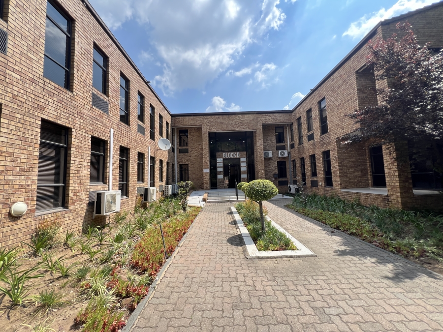 To Let Commercial Property for Rent in Strathavon Gauteng