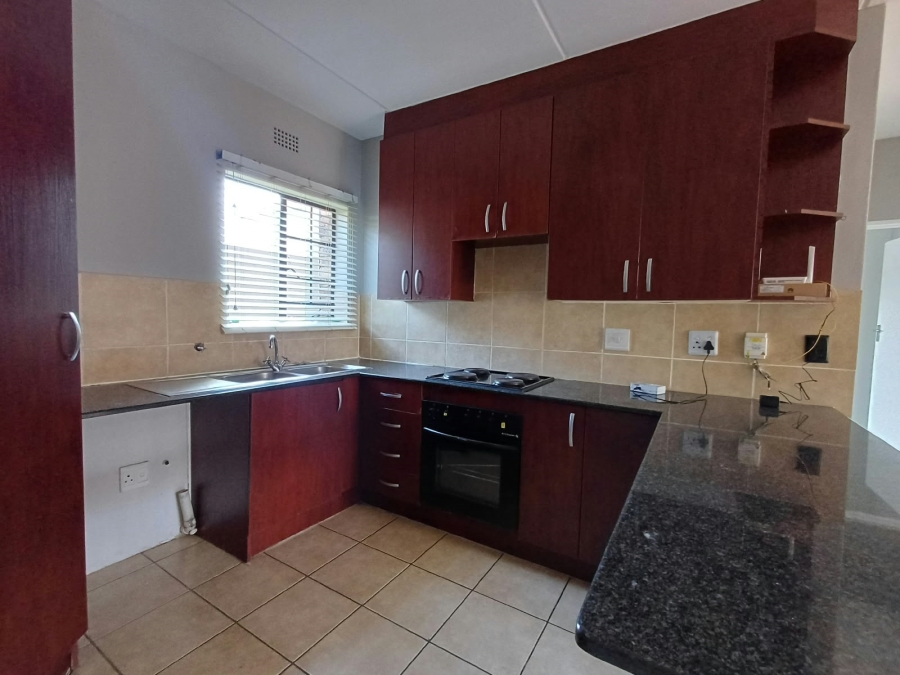2 Bedroom Property for Sale in Sonneveld Gauteng