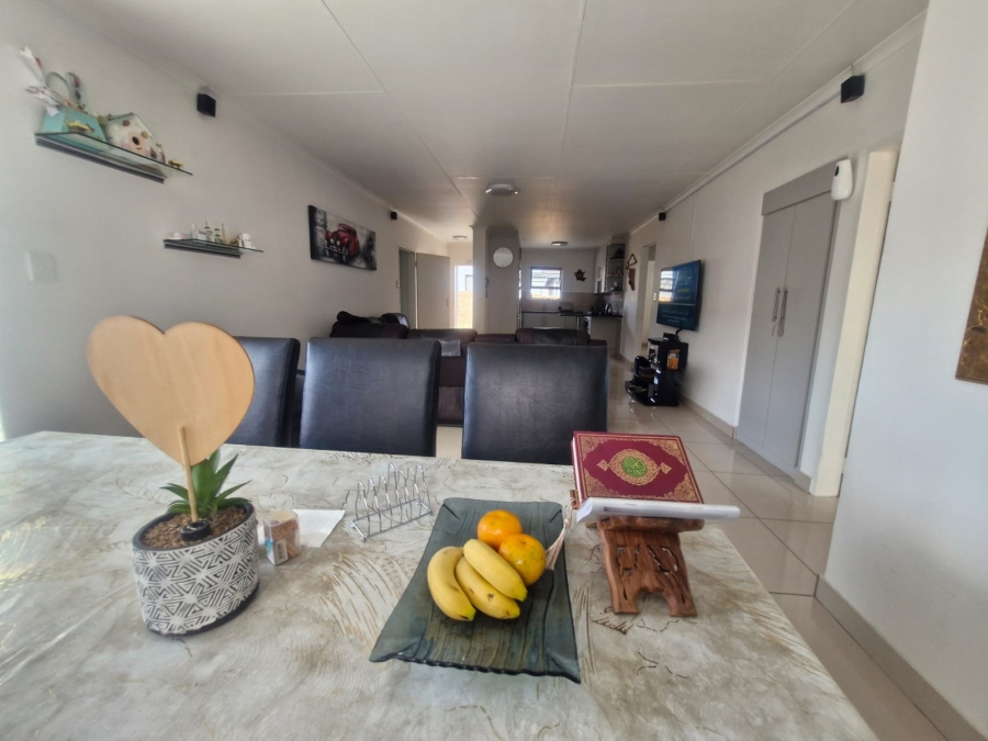 To Let 3 Bedroom Property for Rent in Parkrand Gauteng