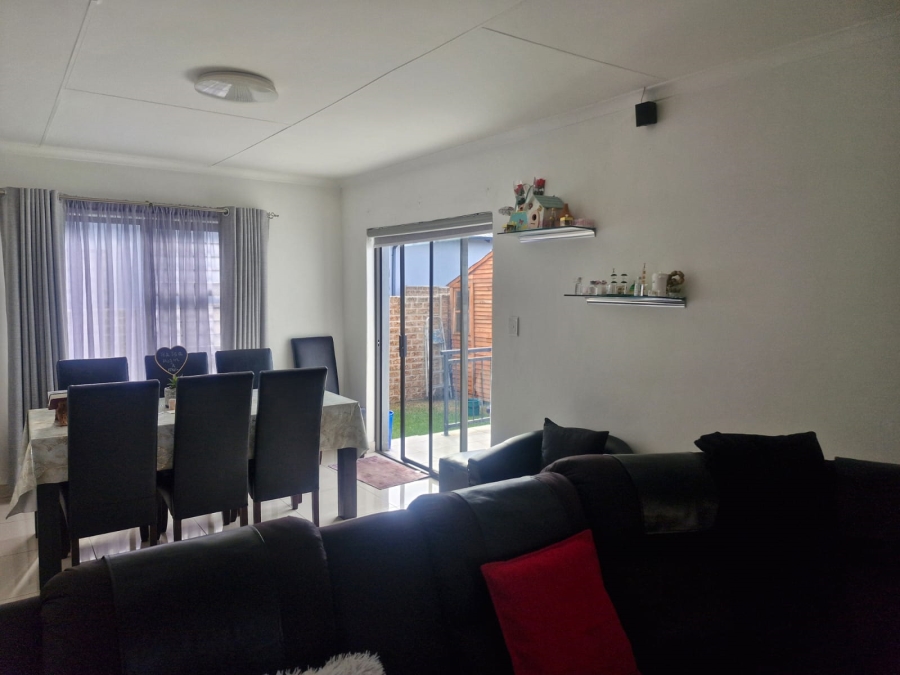 To Let 3 Bedroom Property for Rent in Parkrand Gauteng