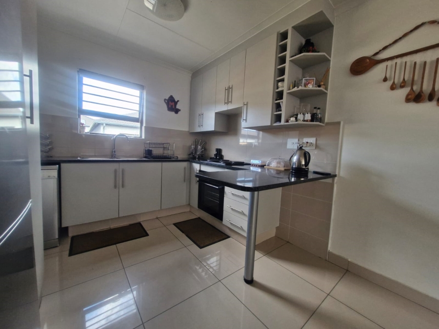 To Let 3 Bedroom Property for Rent in Parkrand Gauteng