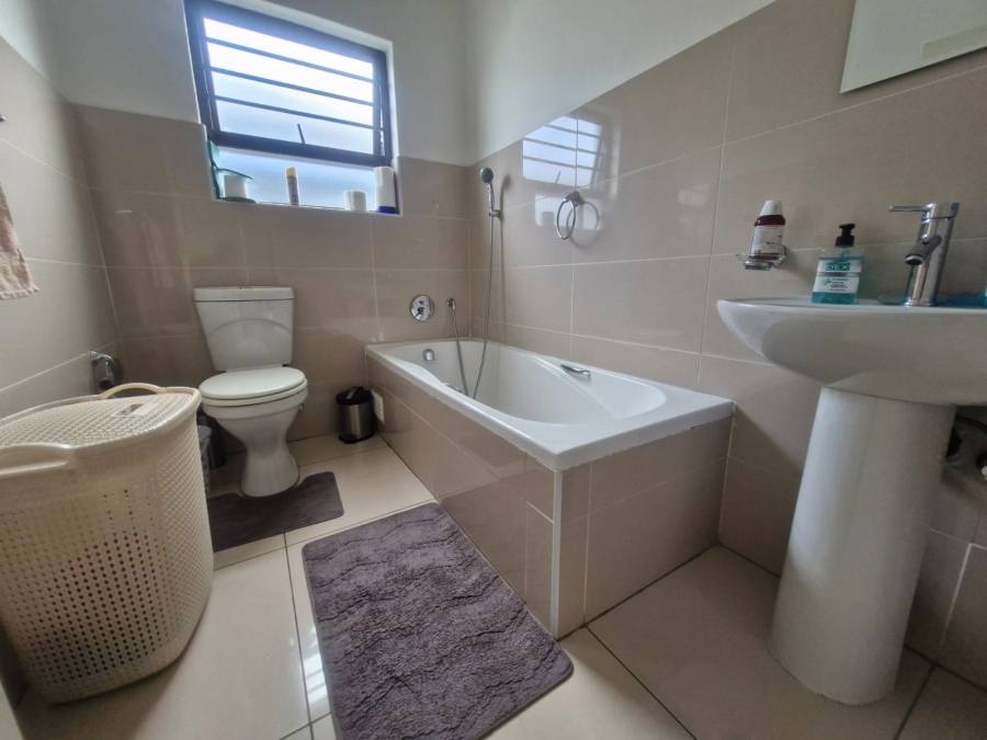 To Let 3 Bedroom Property for Rent in Parkrand Gauteng