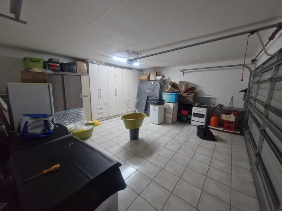 To Let 3 Bedroom Property for Rent in Parkrand Gauteng