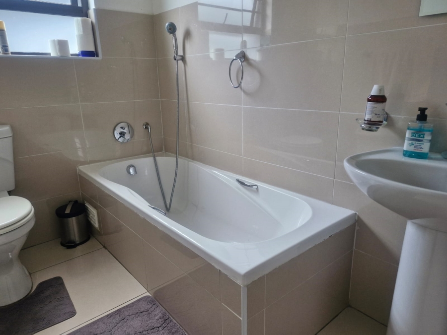 To Let 3 Bedroom Property for Rent in Parkrand Gauteng