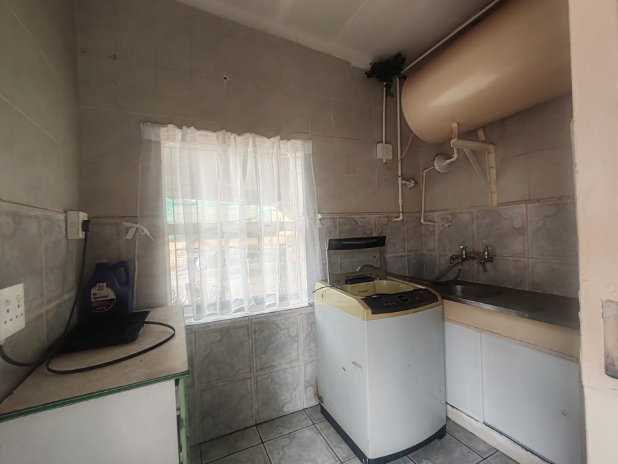To Let 1 Bedroom Property for Rent in Brakpan Central Gauteng