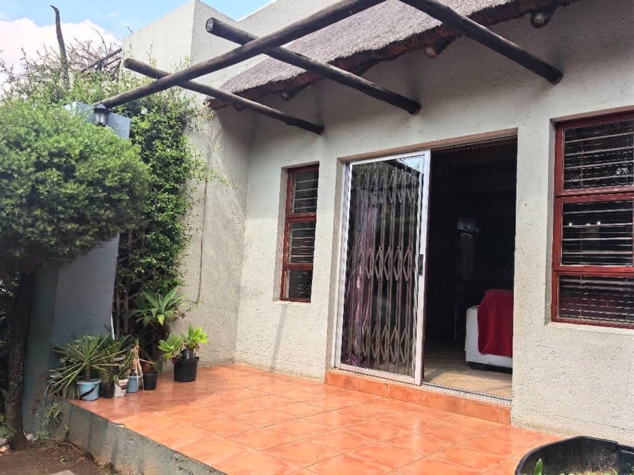 2 Bedroom Property for Sale in Sharonlea Gauteng