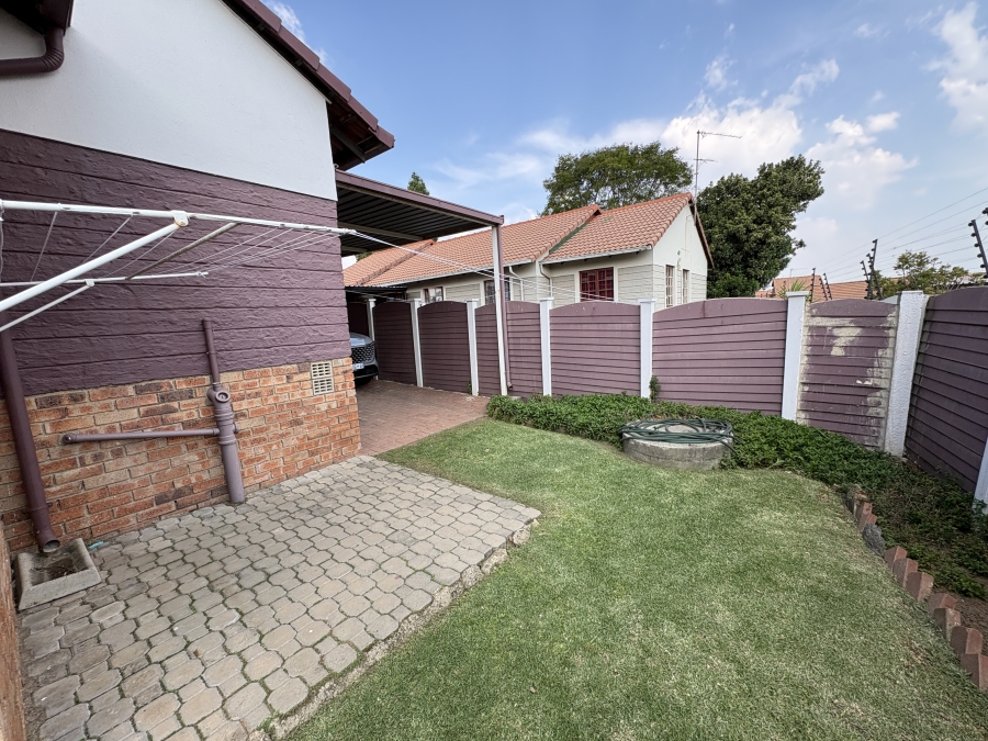 To Let 3 Bedroom Property for Rent in Halfway Gardens Gauteng