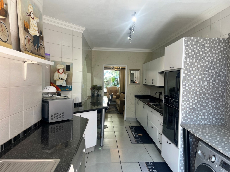 3 Bedroom Property for Sale in Khyber Rock Gauteng