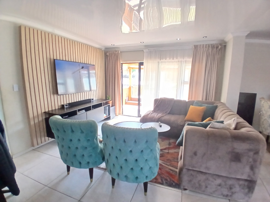 3 Bedroom Property for Sale in Witpoortjie Gauteng