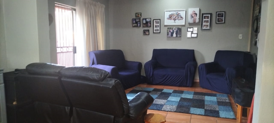 To Let 3 Bedroom Property for Rent in Randgate Gauteng