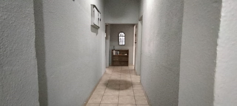 To Let 3 Bedroom Property for Rent in Randgate Gauteng