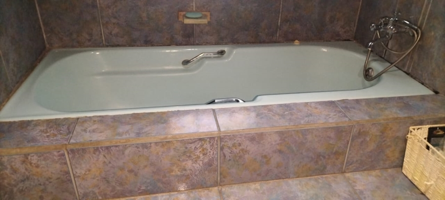 To Let 3 Bedroom Property for Rent in Randgate Gauteng