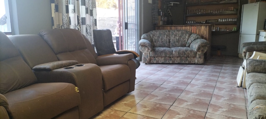 To Let 3 Bedroom Property for Rent in Randgate Gauteng