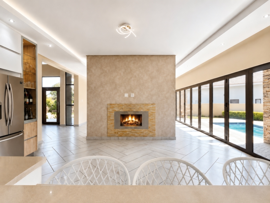 6 Bedroom Property for Sale in Copperleaf Estate Gauteng