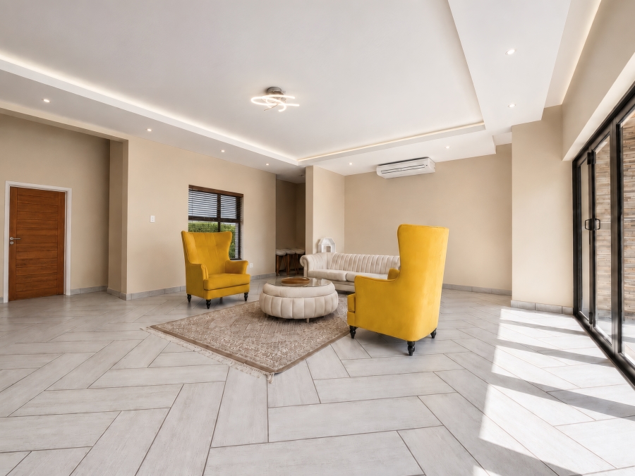 6 Bedroom Property for Sale in Copperleaf Estate Gauteng