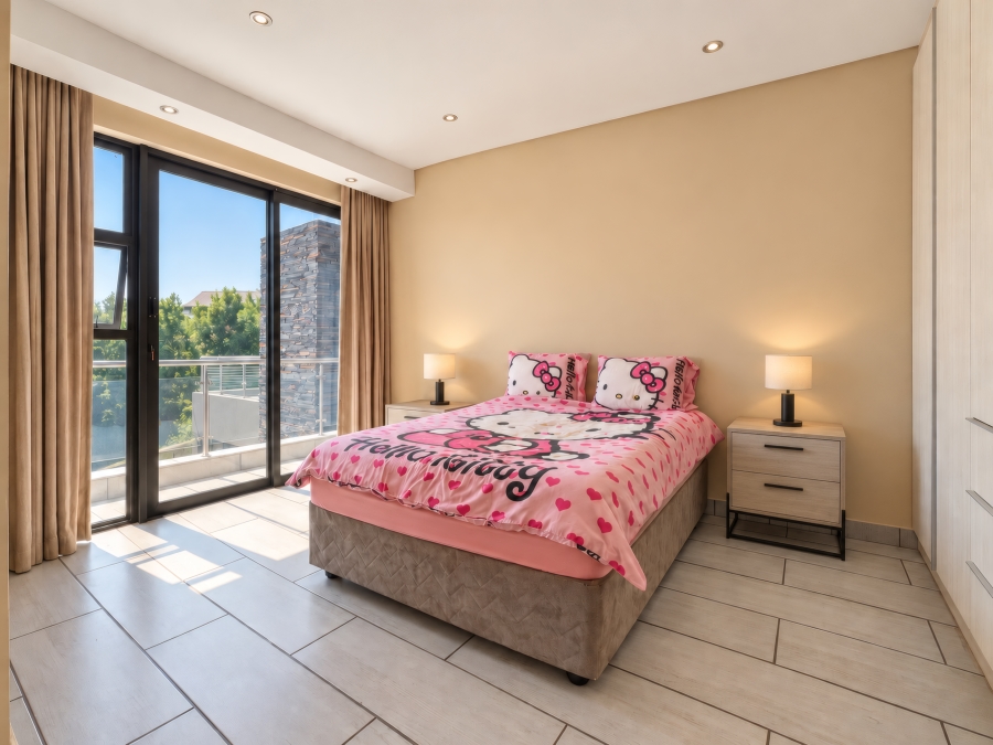 6 Bedroom Property for Sale in Copperleaf Estate Gauteng