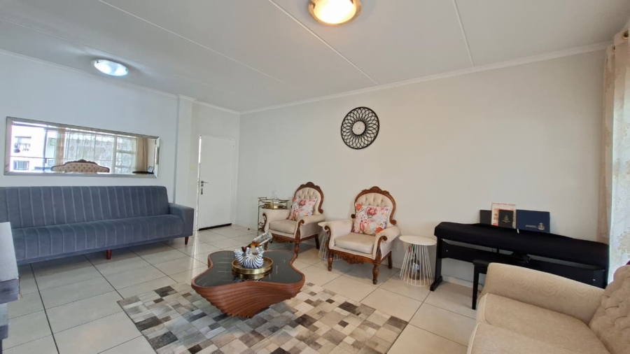 3 Bedroom Property for Sale in Petervale Gauteng